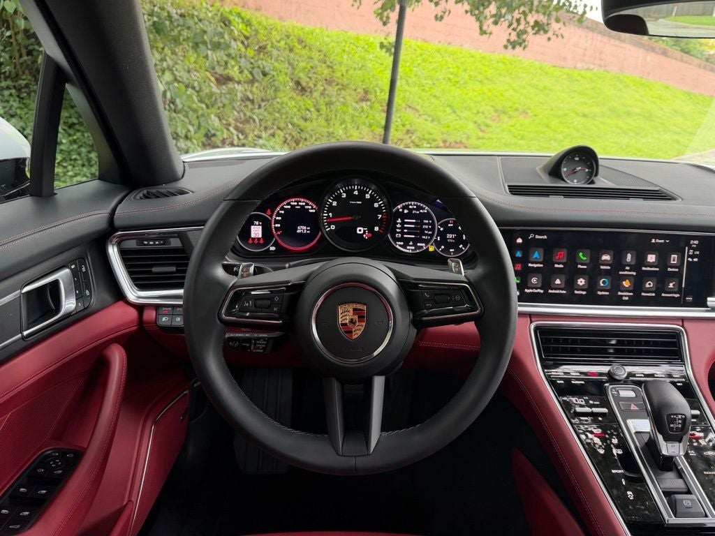 2023 Porsche Panamera 4 Platinum Edition