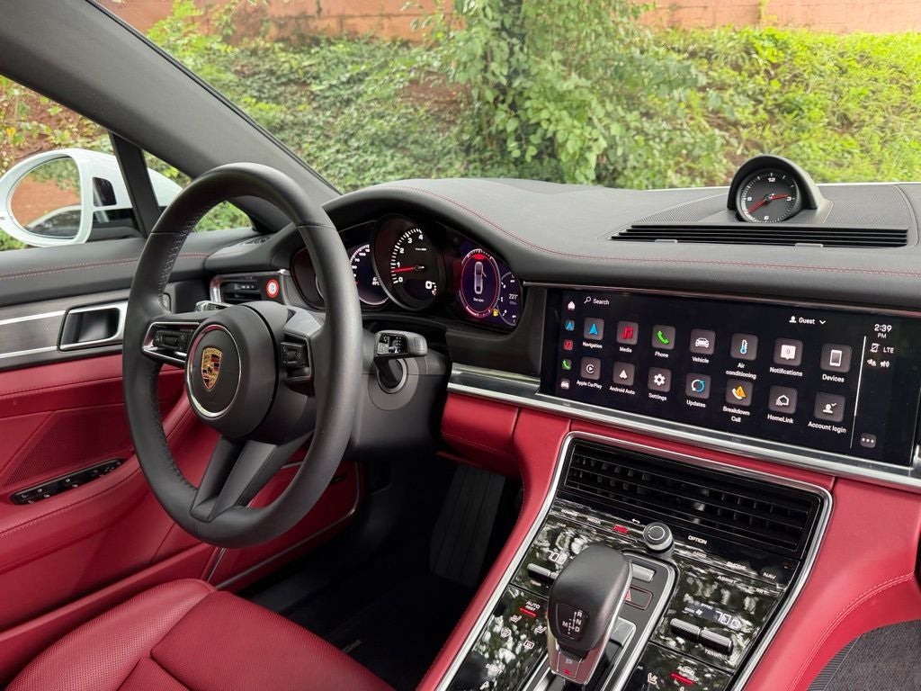 2023 Porsche Panamera 4 Platinum Edition