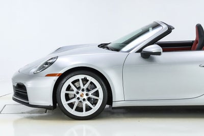 2025 Porsche 911 Carrera
