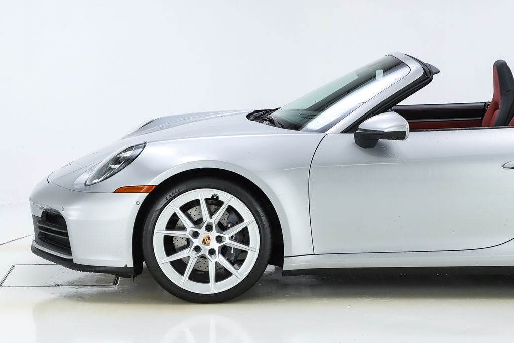 2025 Porsche 911 Carrera
