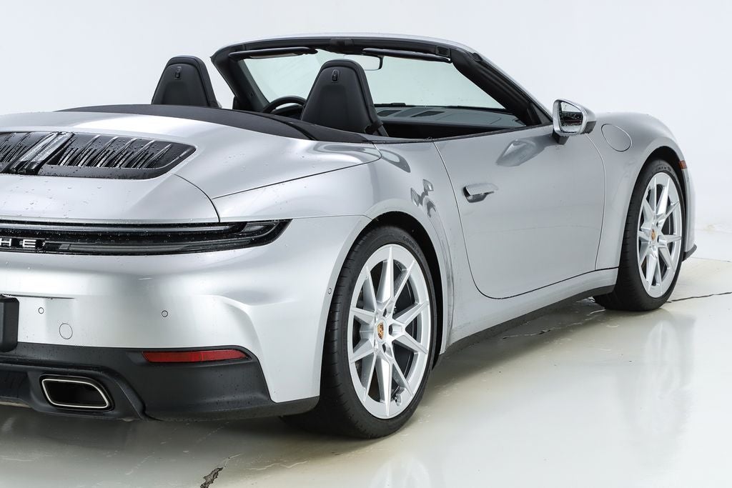 2025 Porsche 911 Carrera