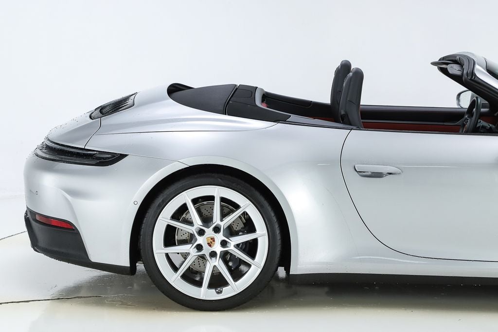 2025 Porsche 911 Carrera
