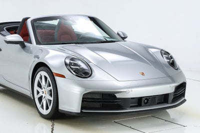 2025 Porsche 911 Carrera