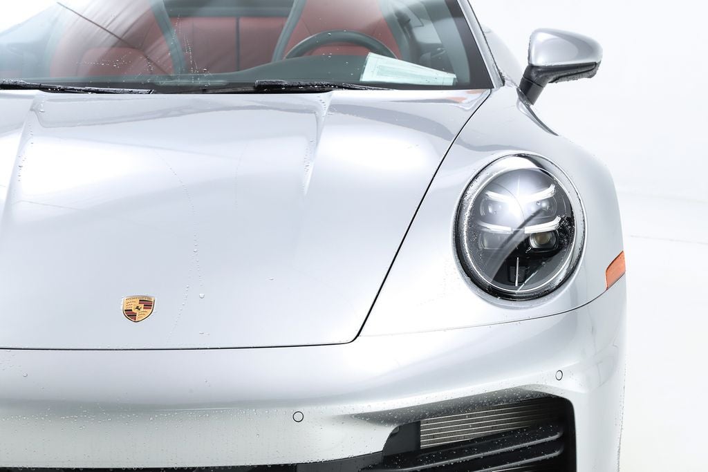 2025 Porsche 911 Carrera