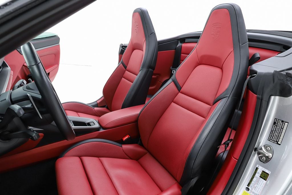 2025 Porsche 911 Carrera