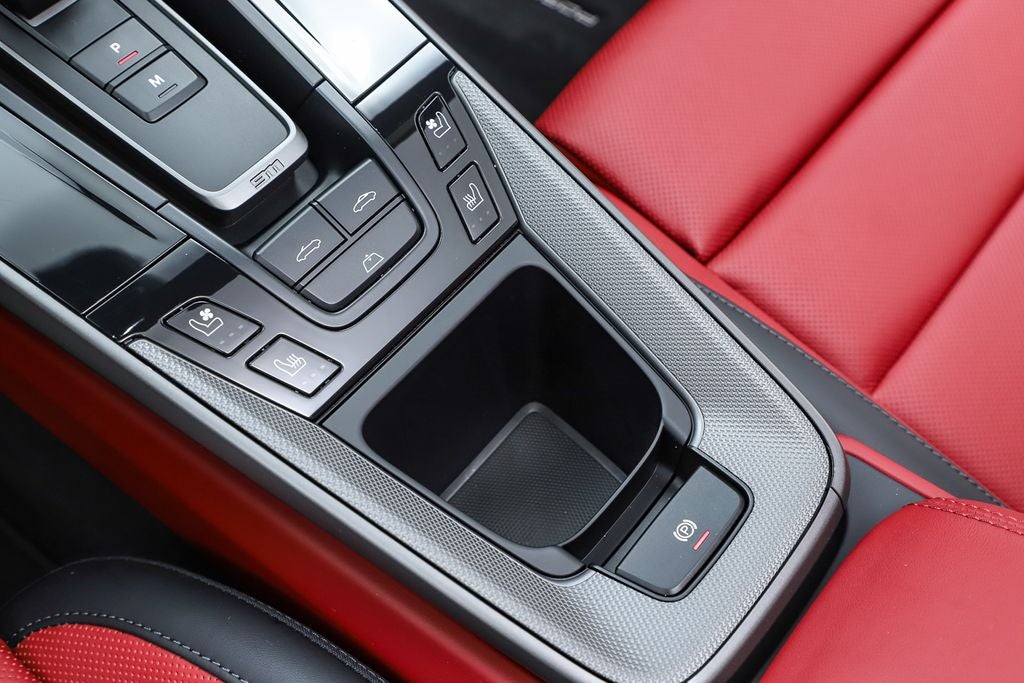 2025 Porsche 911 Carrera