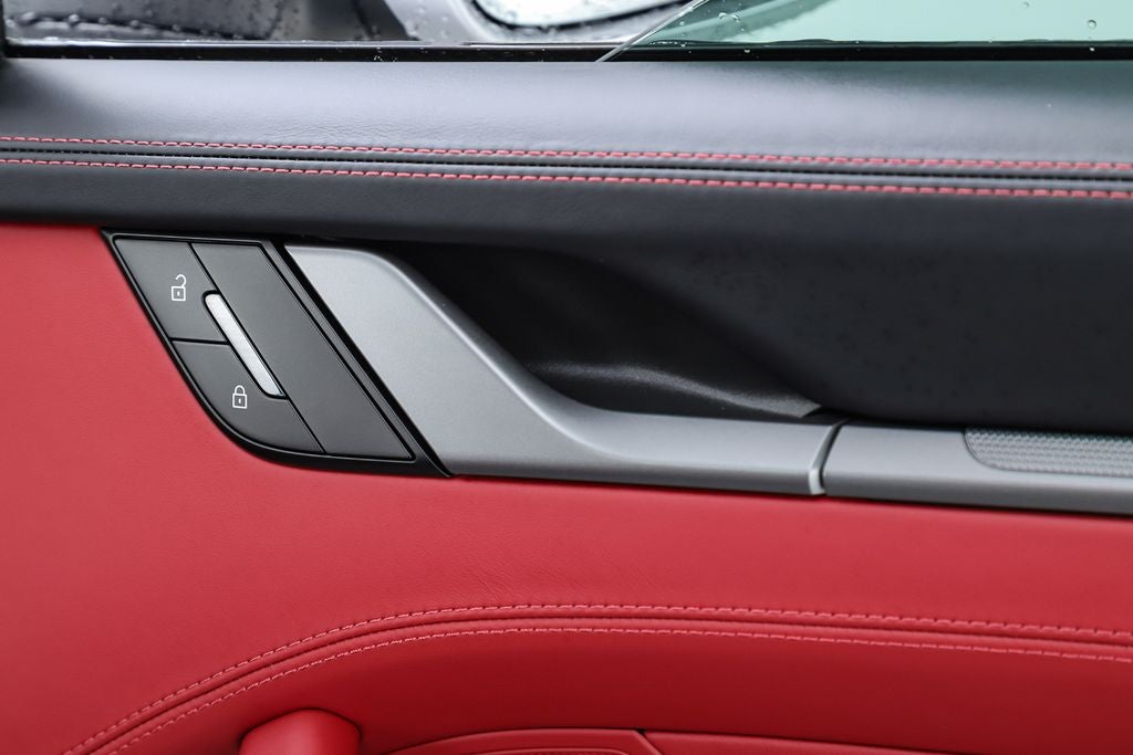 2025 Porsche 911 Carrera
