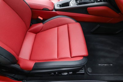 2025 Porsche 911 Carrera