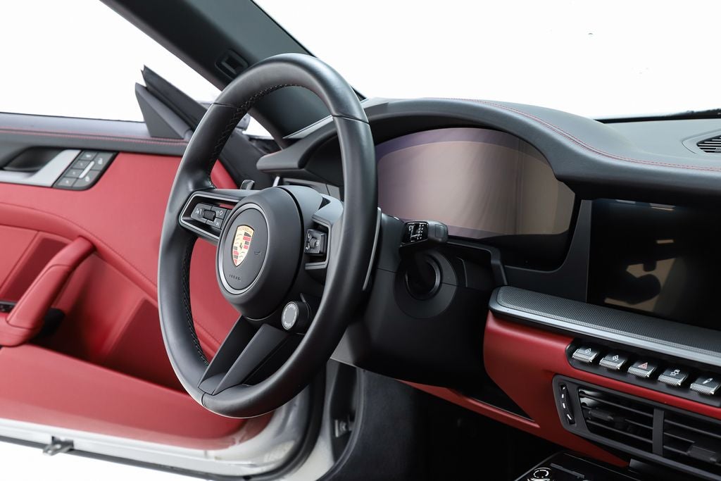 2025 Porsche 911 Carrera