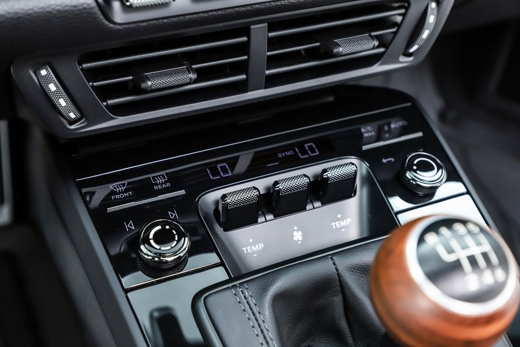 2025 Porsche 911 Carrera T