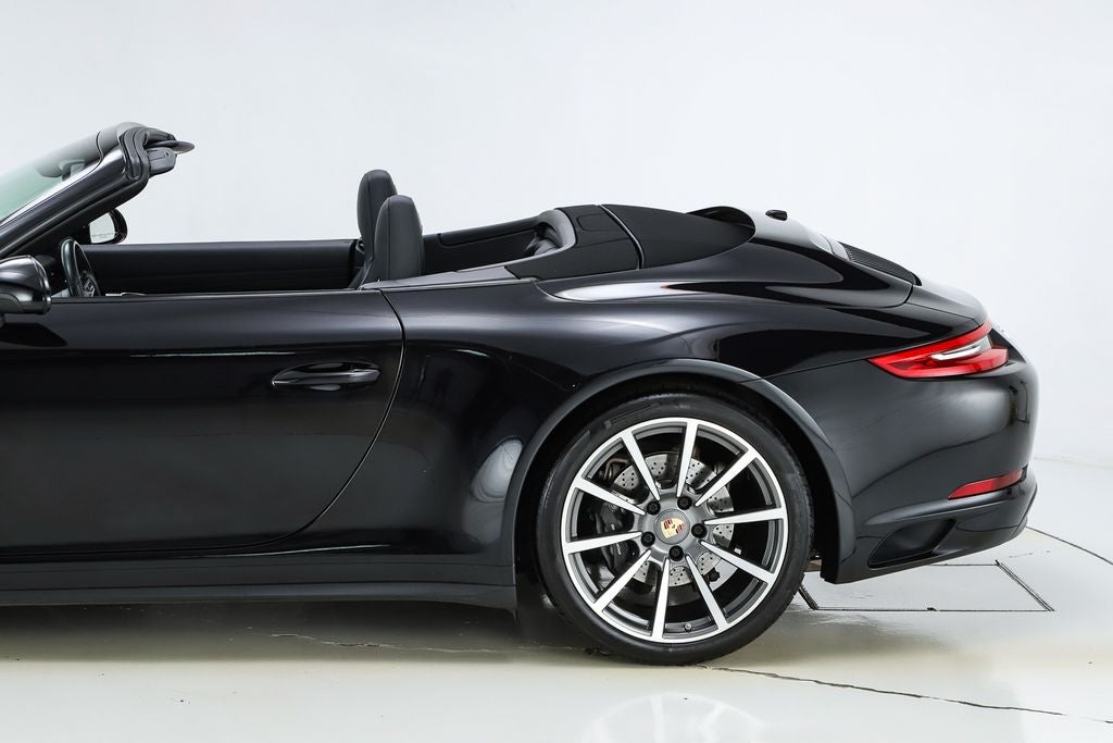 2017 Porsche 911 Carrera 4