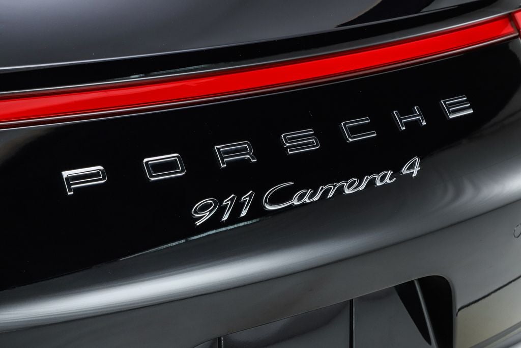 2017 Porsche 911 Carrera 4