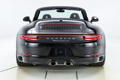 2017 Porsche 911 Carrera 4