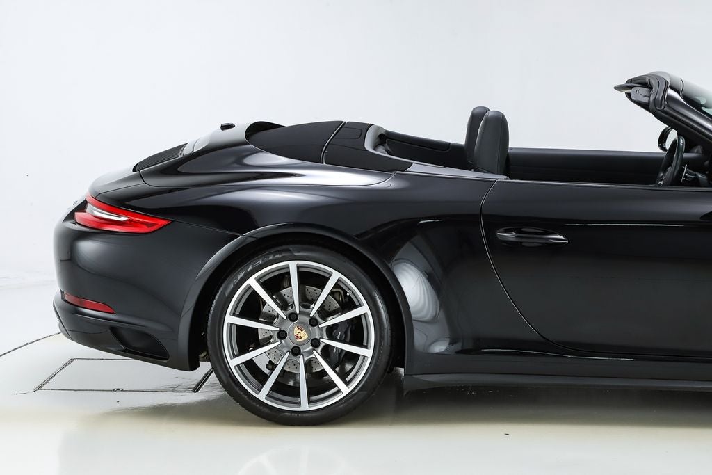 2017 Porsche 911 Carrera 4