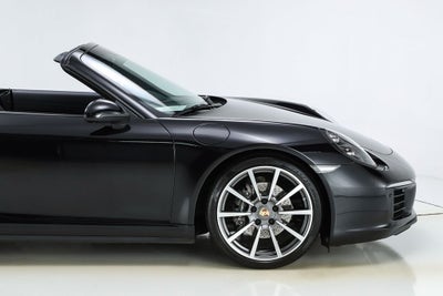 2017 Porsche 911 Carrera 4