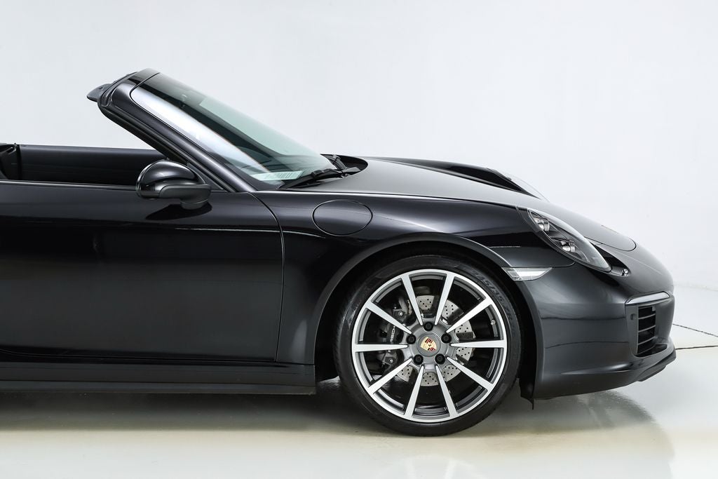 2017 Porsche 911 Carrera 4