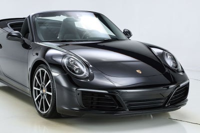 2017 Porsche 911 Carrera 4