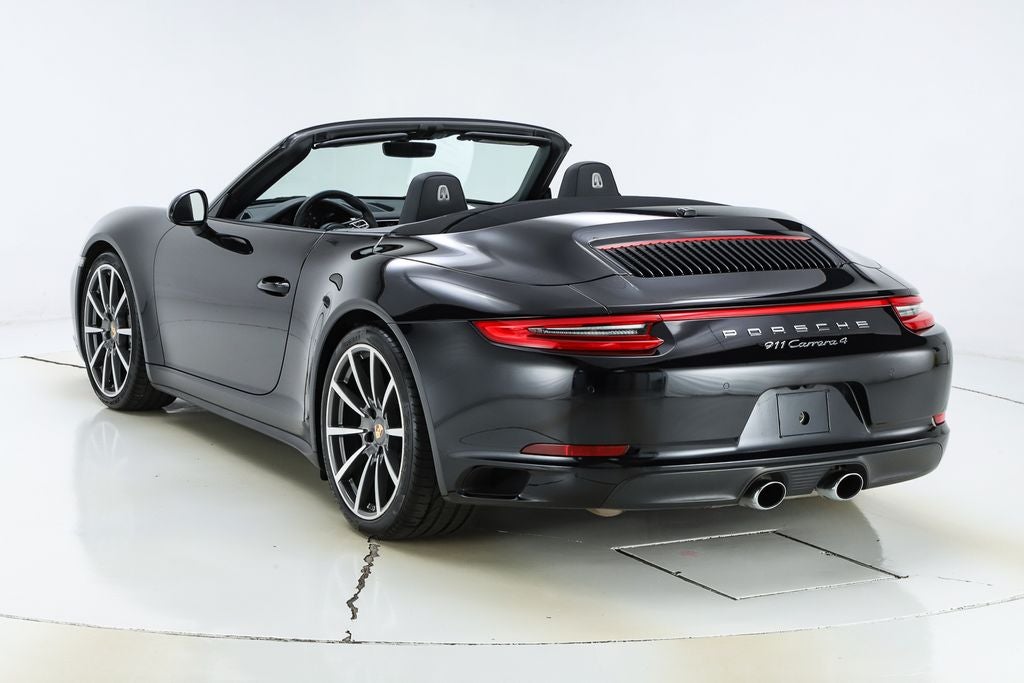 2017 Porsche 911 Carrera 4