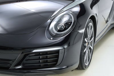 2017 Porsche 911 Carrera 4
