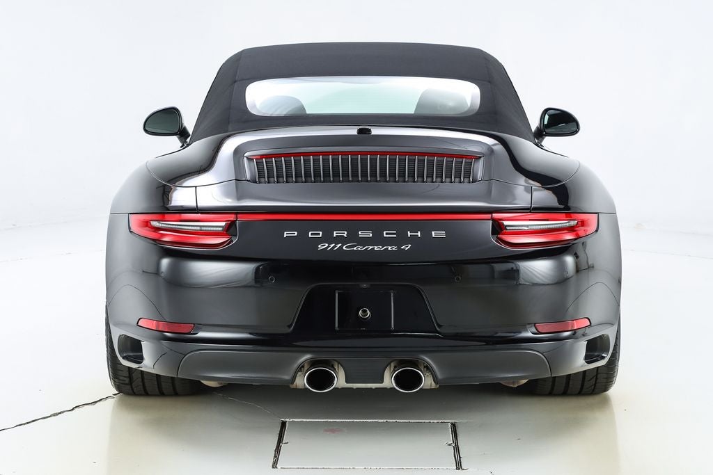 2017 Porsche 911 Carrera 4