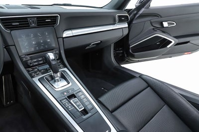 2017 Porsche 911 Carrera 4