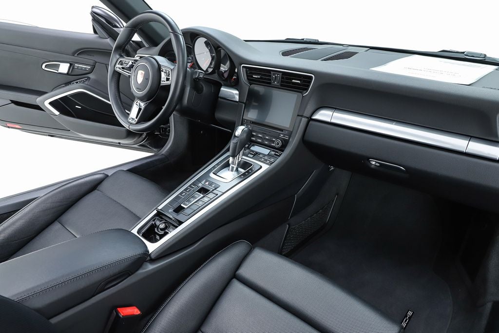 2017 Porsche 911 Carrera 4