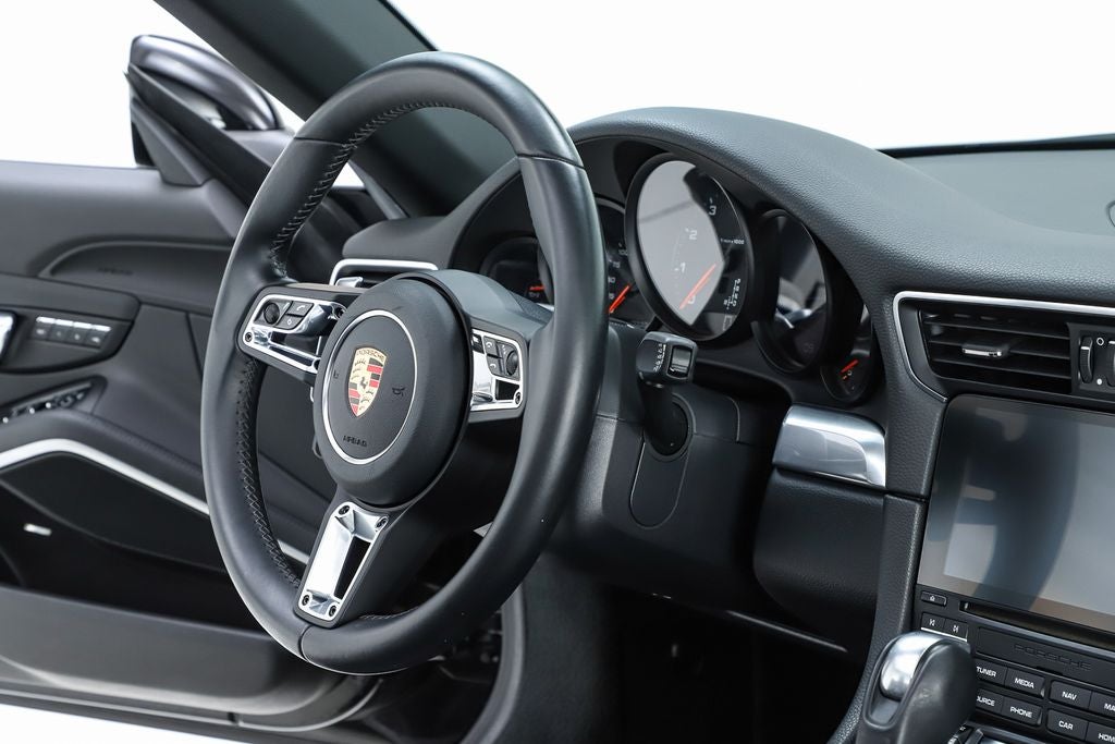 2017 Porsche 911 Carrera 4