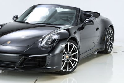 2017 Porsche 911 Carrera 4
