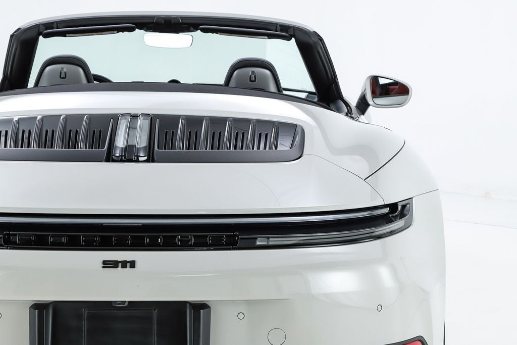 2025 Porsche 911 Carrera