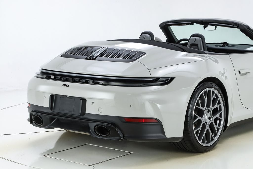 2025 Porsche 911 Carrera