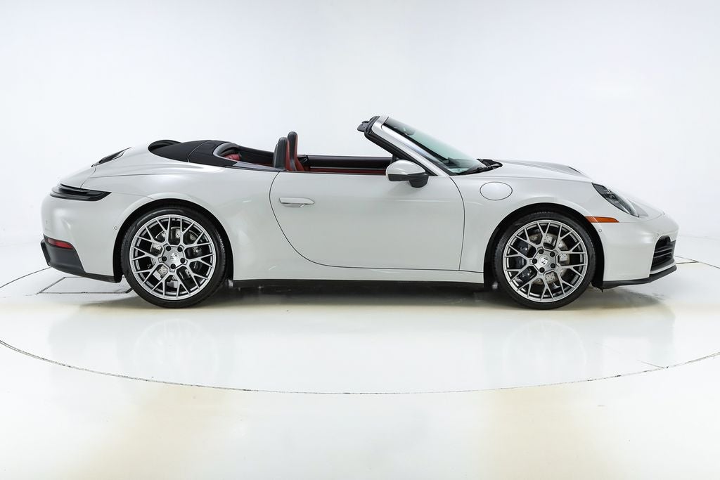 2025 Porsche 911 Carrera