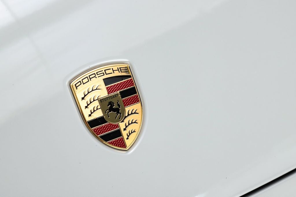 2025 Porsche 911 Carrera
