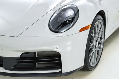 2025 Porsche 911 Carrera