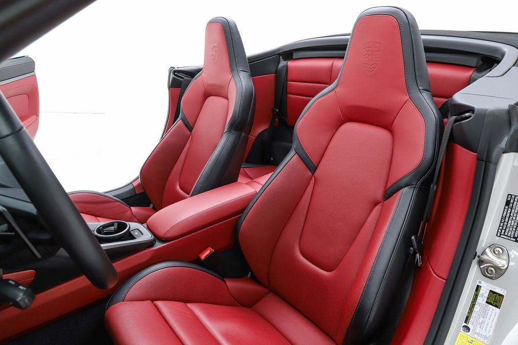2025 Porsche 911 Carrera
