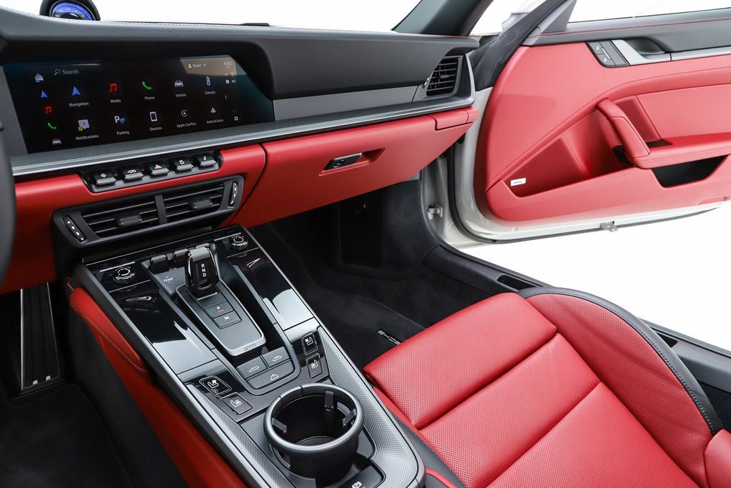2025 Porsche 911 Carrera