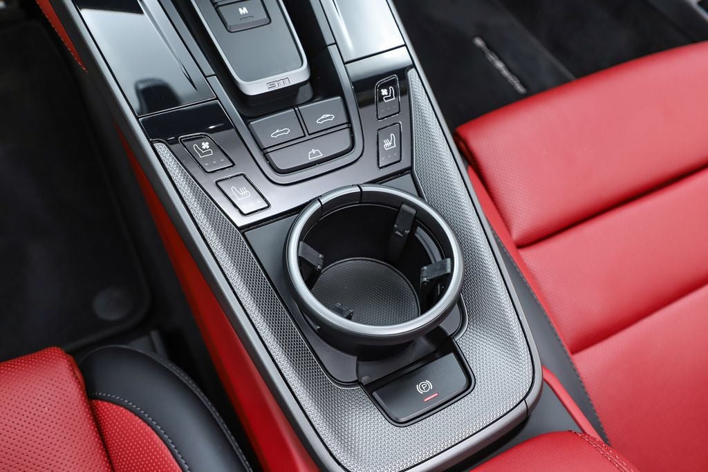 2025 Porsche 911 Carrera