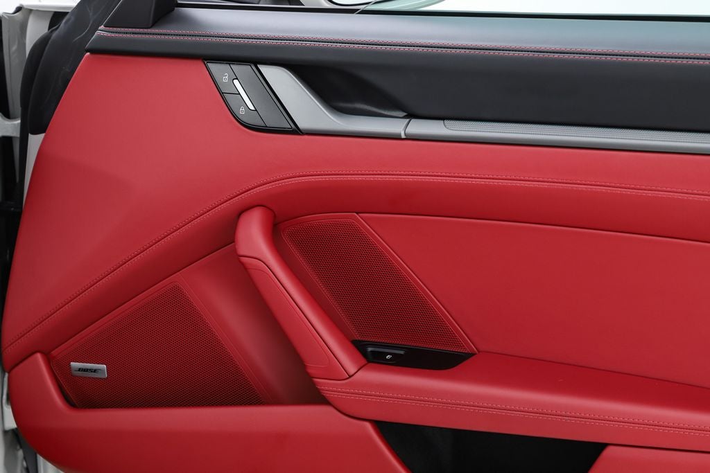 2025 Porsche 911 Carrera