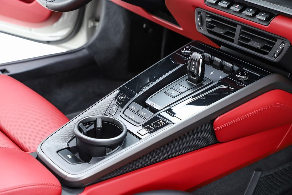 2025 Porsche 911 Carrera
