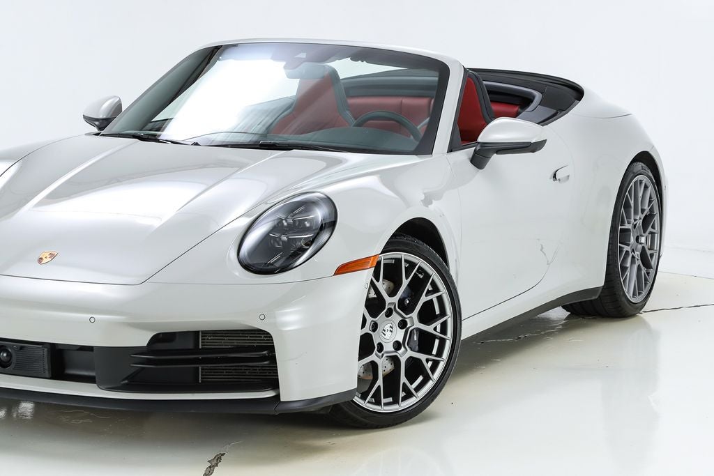 2025 Porsche 911 Carrera