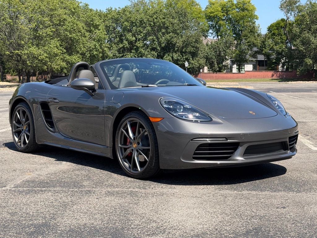 2025 Porsche 718 Boxster S