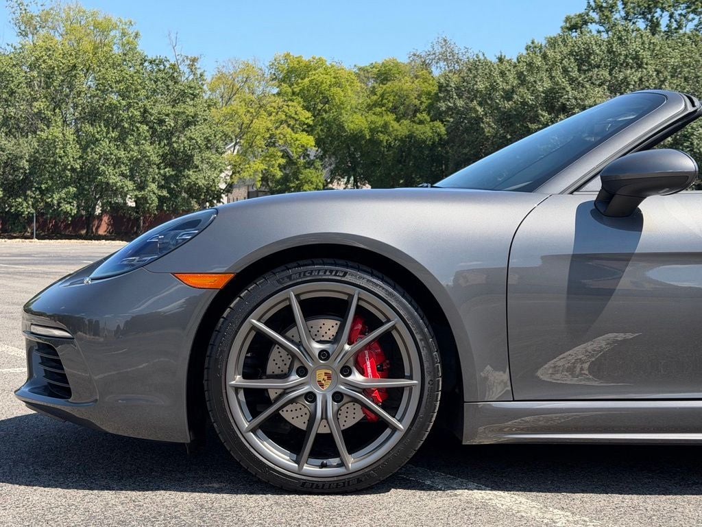 2025 Porsche 718 Boxster S