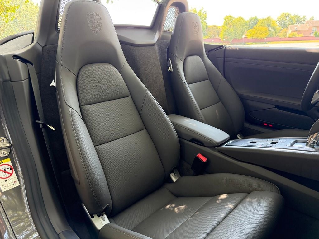 2025 Porsche 718 Boxster S