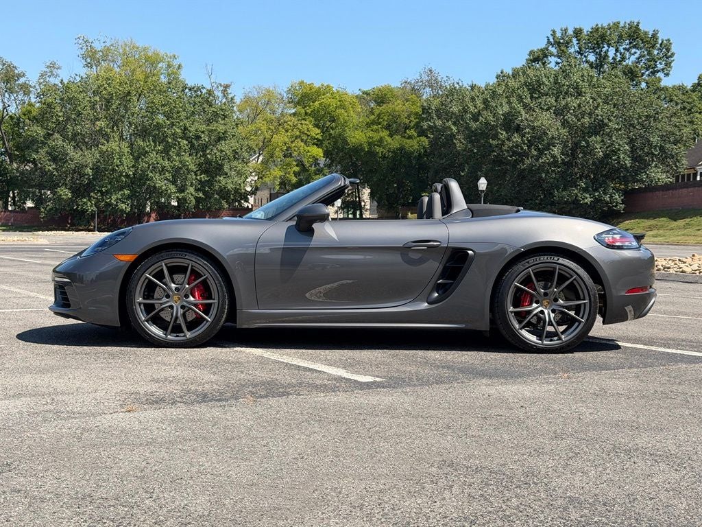 2025 Porsche 718 Boxster S