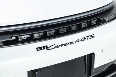 2025 Porsche 911 Carrera 4 GTS