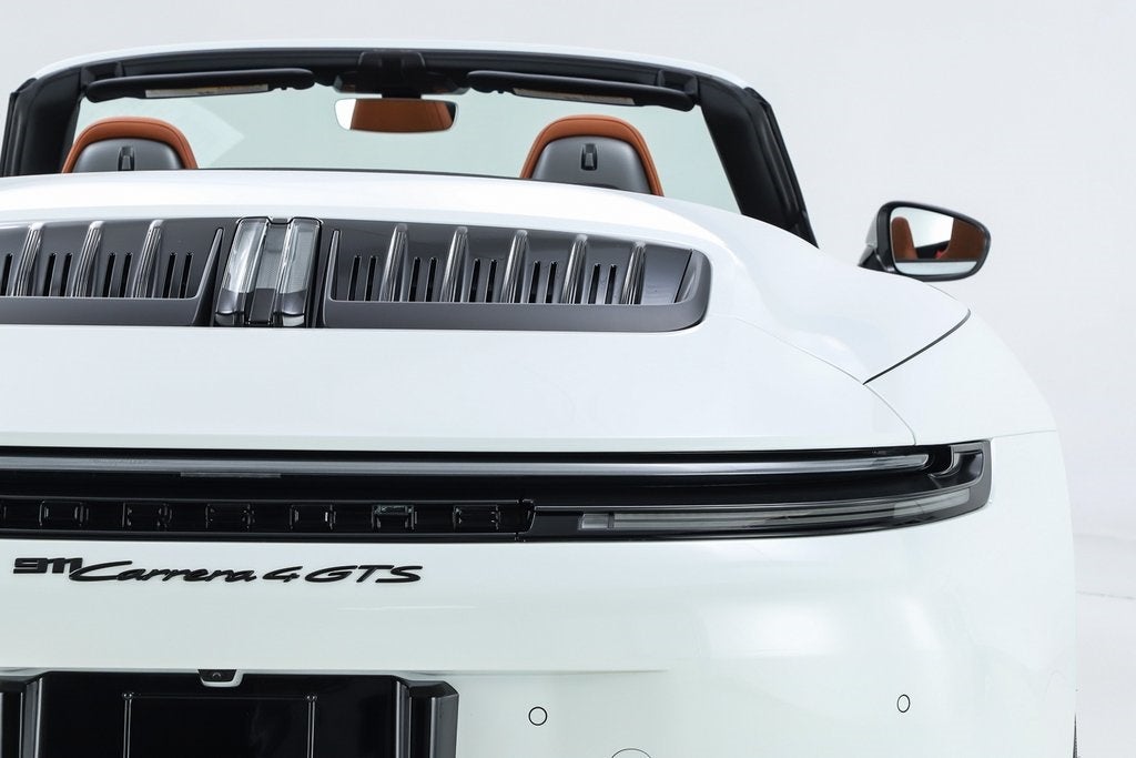 2025 Porsche 911 Carrera 4 GTS
