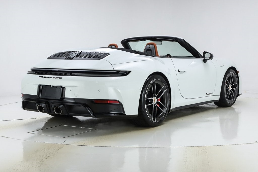 2025 Porsche 911 Carrera 4 GTS