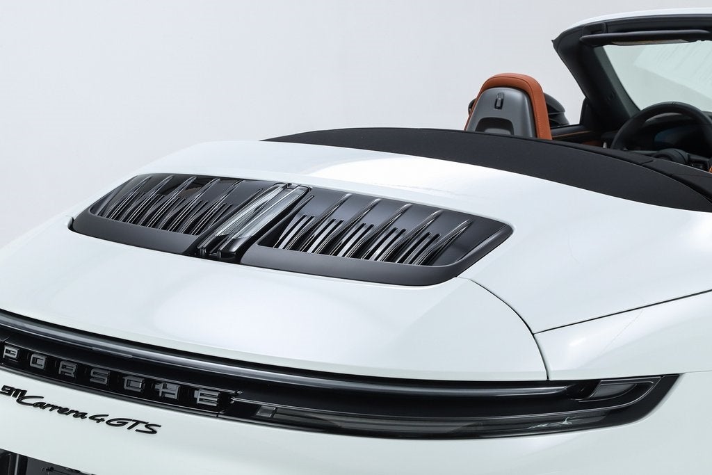 2025 Porsche 911 Carrera 4 GTS