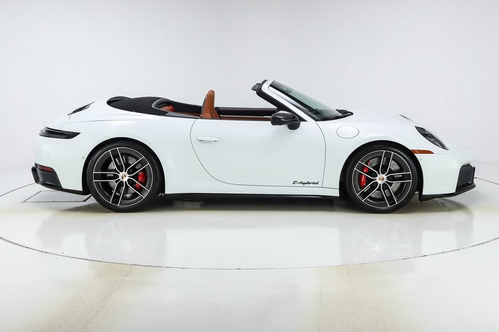 2025 Porsche 911 Carrera 4 GTS