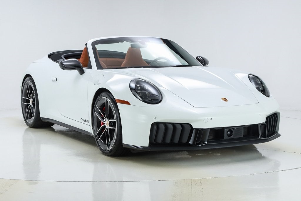 2025 Porsche 911 Carrera 4 GTS