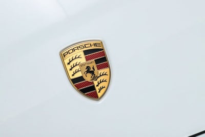 2025 Porsche 911 Carrera 4 GTS